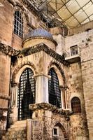 una vista de la iglesia del santo seplecre en jerusalén foto