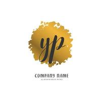 yp escritura a mano inicial y diseño de logotipo de firma con círculo. hermoso diseño de logotipo escrito a mano para moda, equipo, boda, logotipo de lujo. vector