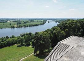 vista del río danubio en donaustauf foto