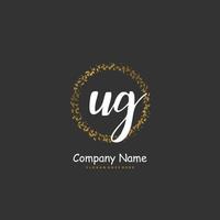 ug escritura a mano inicial y diseño de logotipo de firma con círculo. hermoso diseño de logotipo escrito a mano para moda, equipo, boda, logotipo de lujo. vector