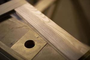 carpintería. detalles de trabajo. procesamiento de madera. foto