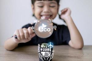 concepto de tecnología ambiental. tecnología verde. educación del niño. metas de desarrollo sostenible. sdgs.esg.eco foto