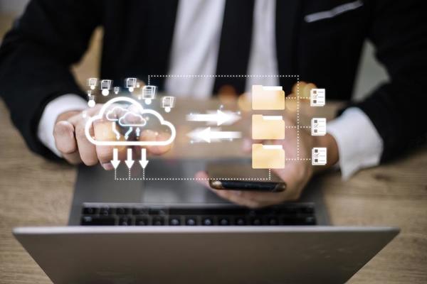 Cloud computing and online storage technologies, cloud computing and communications, connection to Internet server services for data transfer and data management.