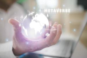 Tecnología virtual de metaverso. negocios a nivel mundial. megatendencias en internet para telecomunicaciones, finanzas e internet de las cosas foto