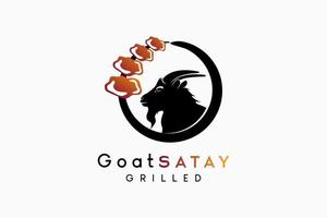 satay de cabra o diseño de satay animal, la silueta de la cabeza de una cabra se combina con el icono de satay en un círculo en un concepto creativo vector