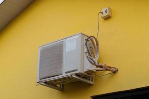 air conditioner condenser photo