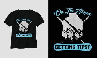 en las laderas obteniendo un diseño de camiseta borracho con montañas, snowboard y estilo retro vector