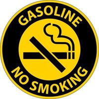 Precaución gasolina señal de prohibido fumar sobre fondo blanco. vector