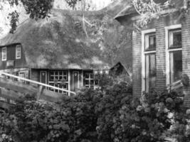 el pueblo holandés giethoorn foto