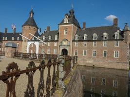 el castillo de anholt en alemania foto