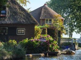 el pueblo de giethoorn foto