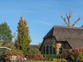 pueblo de giethoorn en los países bajos foto