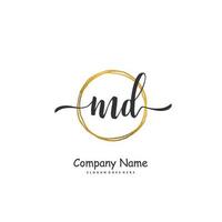 md escritura a mano inicial y diseño de logotipo de firma con círculo. hermoso diseño de logotipo escrito a mano para moda, equipo, boda, logotipo de lujo. vector