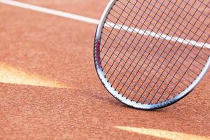 tenis. cancha de arcilla. Pelota de tenis. torneo de tenis foto