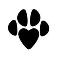 silueta de la pata de un gato con un símbolo de corazón negro en la pata. Aislado en un fondo blanco. ideal para logotipos de mascotas vector