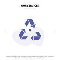 nuestros servicios eco ecología medio ambiente basura verde glifo sólido icono plantilla de tarjeta web vector