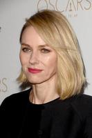 los angeles - 23 de febrero naomi watts en el cadillac organiza su velada anual de la semana de los oscar en el chateau marmont el 23 de febrero de 2017 en west hollywood, ca foto