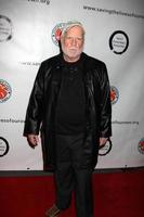 los angeles 5 de octubre - richard dreyfus llega a 1 beneficio de voz para la casa cinematográfica en el teatro renberg en el pueblo el 5 de octubre de 2010 en los angeles, ca foto