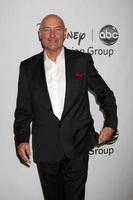 los angeles - 27 de julio - terry o quinn llega a la fiesta abc tca verano 2012 en beverly hilton hotel el 27 de julio de 2012 en beverly hills, ca foto