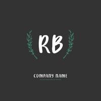 rb escritura a mano inicial y diseño de logotipo de firma con círculo. hermoso diseño de logotipo escrito a mano para moda, equipo, boda, logotipo de lujo. vector