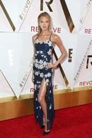 los angeles - 2 de noviembre - romee strijd en los premios revolve 2017 en el dream hotel hollywood el 2 de noviembre de 2017 en los angeles, ca foto