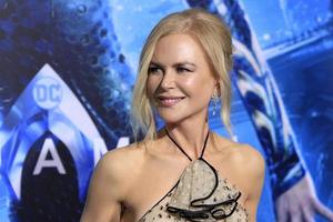 los angeles - 12 de diciembre - nicole kidman en el estreno de aquaman en el teatro chino tcl imax el 12 de diciembre de 2018 en los angeles, ca foto