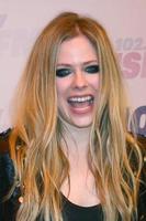 los angeles - 11 de mayo - avril lavigne llega al concierto de tango wango 2013 producido por kiis-fm en el home depot center el 11 de mayo de 2013 en carson, ca foto