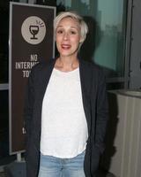 los angeles - jun 20 liza weil en la noche de apertura de la obra human en el teatro ahmanson el 20 de junio de 2018 en los angeles, ca foto