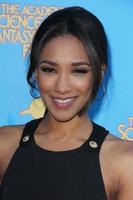 los angeles - 25 de junio - candice patton en la 41ª entrega anual de los premios saturno llegadas a los náufragos el 25 de junio de 2015 en burbank, ca foto