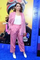 los angeles - 2 de febrero - maya rudolph en lego movie 2 - estreno de la segunda parte en el teatro del pueblo el 2 de febrero de 2019 en westwood, ca foto