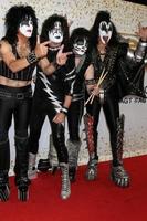 los angeles - 19 de septiembre - paul stanley, tommy thayer, eric cantante, gene simmons, beso en la alfombra roja del ganador de las coronas de talento de america s got en el teatro dolby el 19 de septiembre de 2018 en los angeles, ca foto