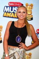 los angeles - 27 de abril - alli simpson llega a los radio disney music awards 2013 en el teatro nokia el 27 de abril de 2013 en los angeles, ca foto