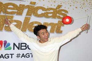 los angeles - 14 de agosto mochi en america s got talent temporada 13 show en vivo alfombra roja en el dolby theater el 14 de agosto de 2018 en los angeles, ca foto