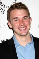 los angeles - 9 de mayo - chandler massey llega a la noche con los dias de nuestras vidas. en paley center for media el 9 de mayo de 2012 en beverly hills, ca foto