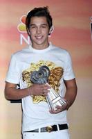 los angeles - 1 de mayo - austin mahone en la sala de prensa de los 1st iheartradio music awards en el shrine auditorium el 1 de mayo de 2014 en los angeles, ca foto