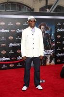 los ángeles - 11 de abril - samuel l. jackson llega al estreno de avengers en el capitan theater el 11 de abril de 2012 en los angeles, ca foto