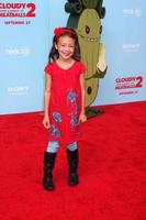 los angeles - 21 de septiembre - aubrey anderson-emmons at the cloudy with a chance of meatballs 2 estreno de los angeles en el teatro del pueblo el 21 de septiembre de 2013 en westwood, ca foto