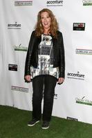 los angeles - 23 de febrero - phyllis logan en la 12ª entrega anual de premios oscar wilde en bad robot studios el 23 de febrero de 2017 en santa monica, ca foto