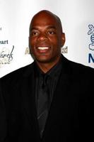 LOS ANGELES - MAY 6 - Alonzo Bodden arrives at the 2013 Midnight Mission s Golden Heart Awards at the Beverly Wilshire Hotel on May 6, 2013 in Beverly Hills, CA photo