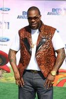 LOS ANGELES - JUN 26 - Busta Rhymes arriving at the 11th Annual BET Awards at Shrine Auditorium on June 26, 2004 in Los Angeles, CA photo
