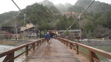 2019-11-16 kamikochi, Japan. kamikochi nationaal park. video