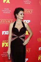 los angeles - 8 de enero - penélope cruz en el asesinato de gianni versace - proyección de estreno de american crime story en el teatro arclight el 8 de enero de 2018 en los angeles, ca foto