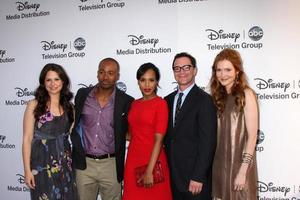 LOS ANGELES - MAY 20 - Katie Lowes, Columbus Short, Kerry Washington, Joshua Malina, Darby Stanchfield arrives at the ABC  Disney International Upfronts at Walt Disney Studios Lot on May 20, 2012 in Burbank, CA photo