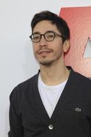 los angeles - 12 de diciembre - justin long at the alvin and the chipmunks - the road chip los angeles premiere at the zanuck theater, 20th century fox lot el 12 de diciembre de 2015 en los angeles, ca foto