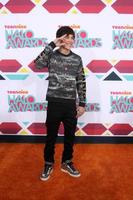 los angeles - 17 de noviembre - austin mahone en los premios teennick halo en hollywood palladium el 17 de noviembre de 2013 en los angeles, ca foto