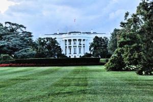 una vista de la casa blanca en washington foto