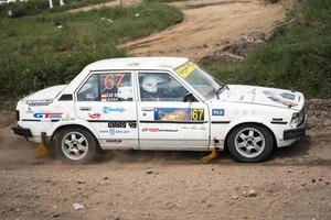 yogyakarta, indonesia - 16 de octubre de 2022 - los corredores compiten en la copa del rey sprint rally jogja foto