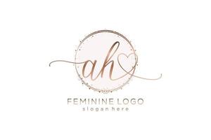 logotipo inicial de escritura a mano ah con plantilla de círculo logotipo vectorial de boda inicial, moda, floral y botánica con plantilla creativa. vector
