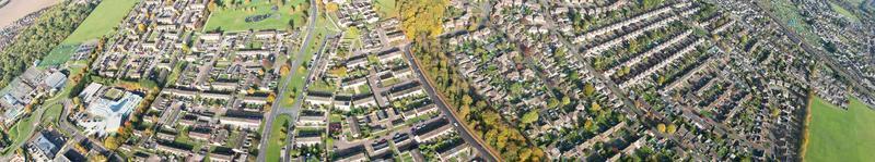 hermosa vista aérea de la ciudad británica, material de archivo de ángulo alto de drones foto