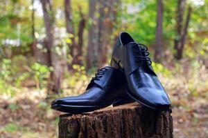 Men's black leather dress shoes photo